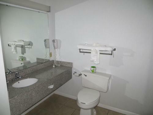 Motel Americourt Hotel And Suites - Elizabethton