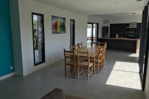 Superbe Villa Neuve 170m2, 5mn A Pieds Des Plages