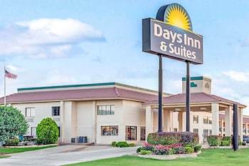 Motel Days Inn And Suites Oklahoma City