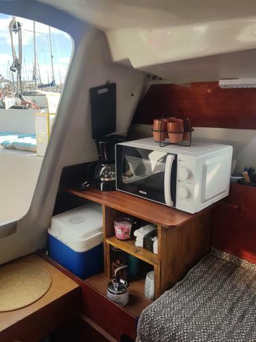 Evasion Unique Sur Notre Voilier Au Cap D Agde
