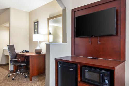 Hotel Comfort Suites Airport Alcoa