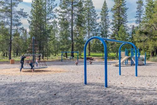 Shadow Lane 1 By Village Properties At Sunriver