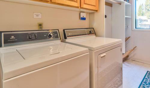 Shadow Lane 1 By Village Properties At Sunriver
