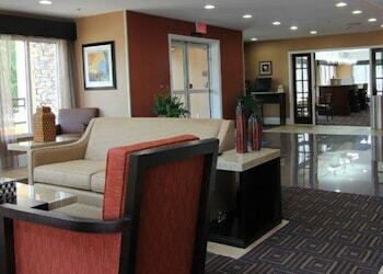 Hotel Quality Inn & Suites