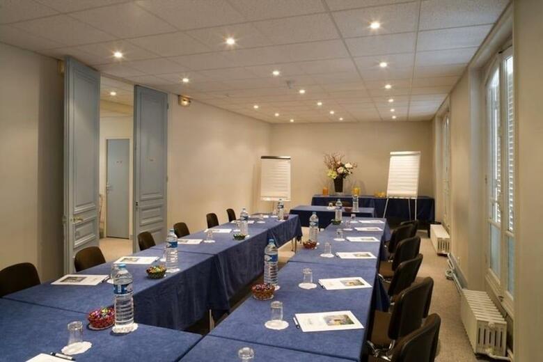 Hotel Tribe Paris Batignolles