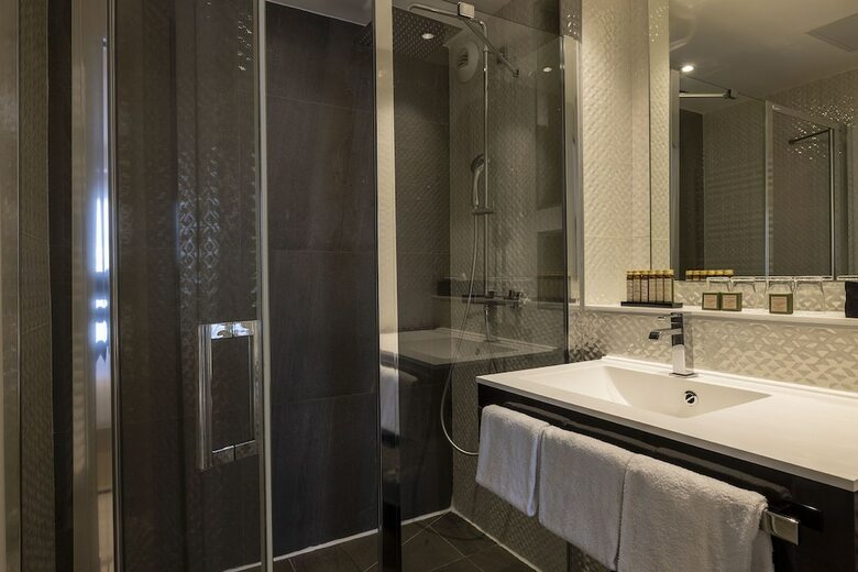 Hotel Elysees 8