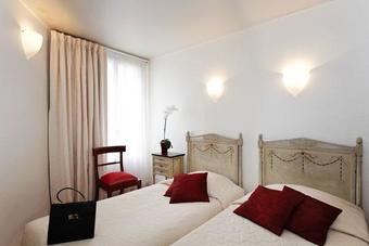 Le Grey Hotel
