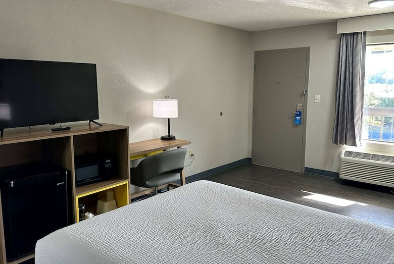 Hotel Days Inn Columbia Ne Fort Jackson