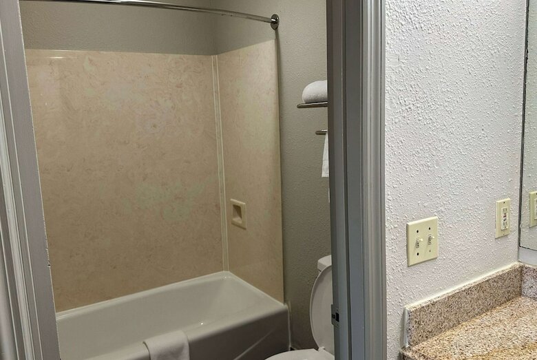 Hotel Days Inn Columbia Ne Fort Jackson