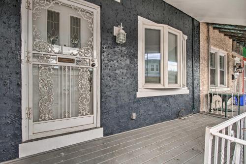 Chic Philadelphia Townhome With Fenced Yard!