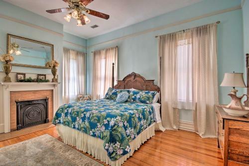 Exquisite Anderson Villa With Sunroom And Grill