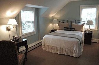 Bed & Breakfast The Hedges Inn