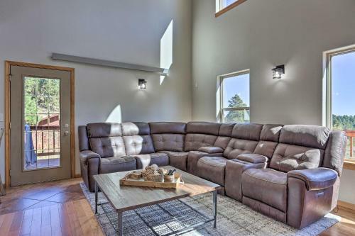 Spacious Lead Cabin With Game Room About 1 Mi Dtwn!