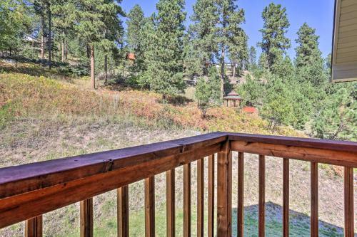 Spacious Lead Cabin With Game Room About 1 Mi Dtwn!