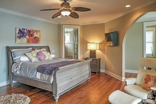 Spacious Lakefront Retreat With Fishing Dock And Deck!
