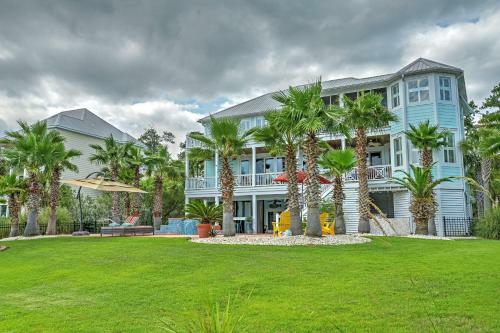 Spacious Lakefront Retreat With Fishing Dock And Deck!