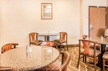 Hotel Comfort Inn South-medford