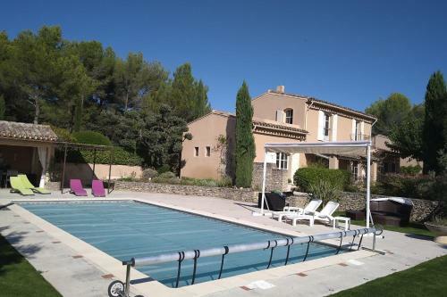 Lovely Home With Terrace Garden And Pool