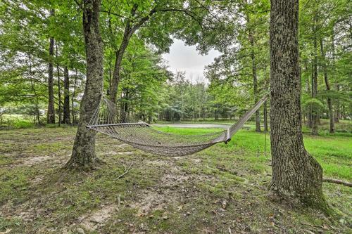 Secluded Escape With Pool - 15 Mi To Nashville!