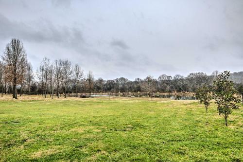 Pet Friendly Milk Barn Cottage On 15 Acres!