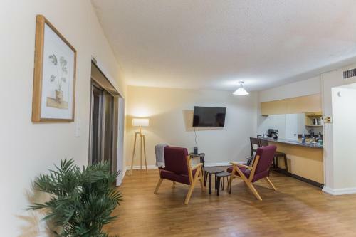 Apartamento Fully Furnished Downtown Studio - Walk Score 85