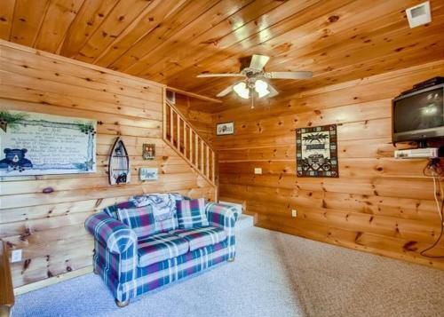 Bearview Heights #244 By Aunt Bug's Cabin Rentals