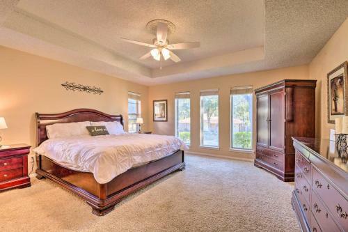Bedford Digs With Private Pool And Rec Room!
