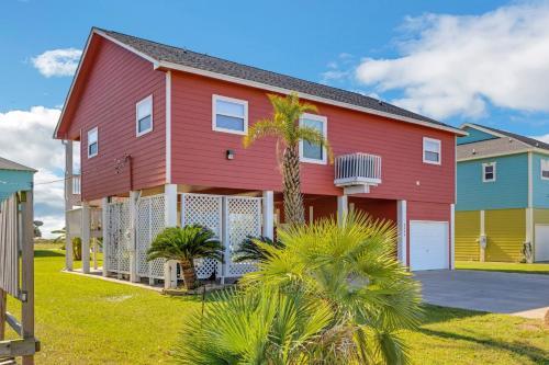 Coastal Cajun Getaway On The Beach! Home
