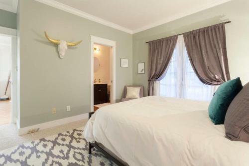 Charming 4bd Bohemian East Nashville Home