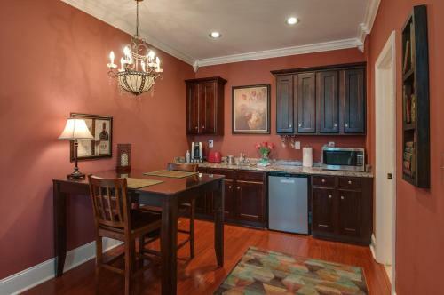 Hostal Rick's Downtown Nashville Guest House