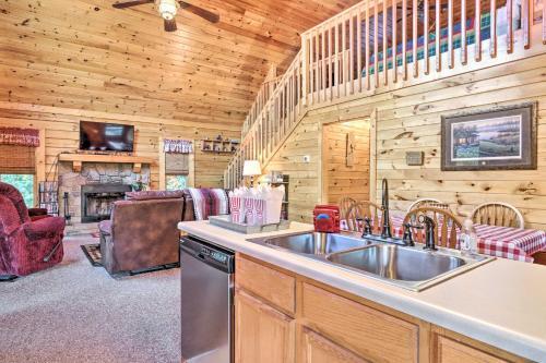 Cozy Sevierville Home 15 Mi To Pigeon Forge!