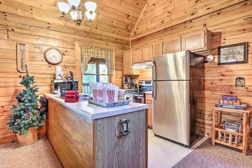 Cozy Sevierville Home 15 Mi To Pigeon Forge!
