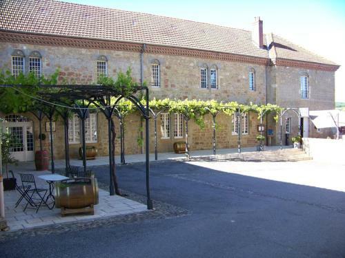 G�te, Jacuzzi & Vin Au Grenier de Madiran
