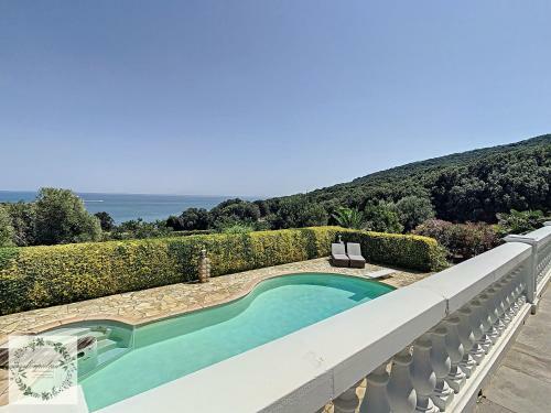 Hotel Seaview Villa Marlau