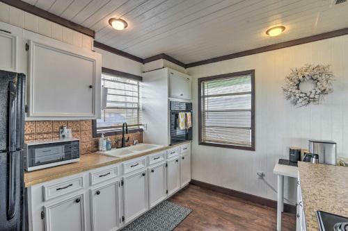 Apartamento Coastal Cottage - 3 Blocks To Surfside Beach!