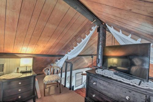 Apartamento Coastal Cottage - 3 Blocks To Surfside Beach!