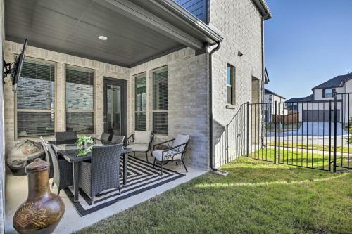 Modern Frisco Hideout With Patio And Game Room!