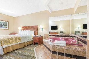 Hotel Days Inn & Suites - Morganton