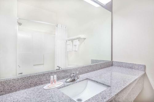 Hotel Days Inn & Suites - Morganton