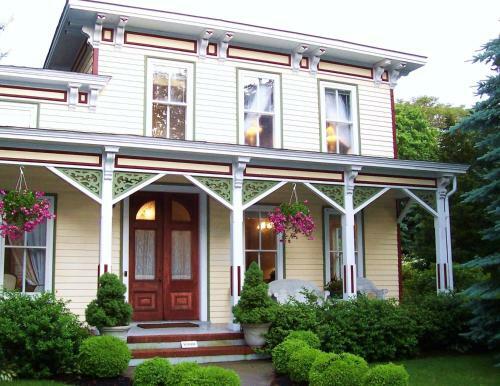 Arbor View House Bed And Breakfast
