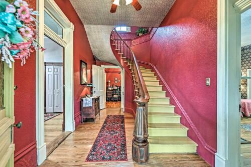 The Lilly House Historic Glen Rose Getaway!