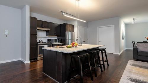 Cozysuites Gorgeous 1br 1ba Apartment Downtown