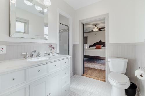 Kessler Park Retreat - Available For 28 Days Or Greater