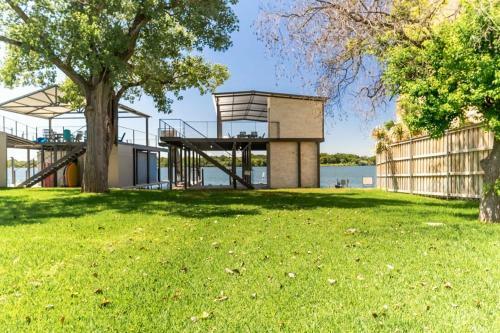 Campa Pajama Lakeside Getaway