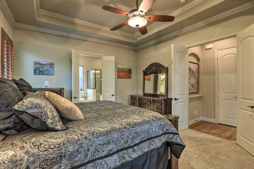 Chic Family-friendly Home In Irving With Yard!