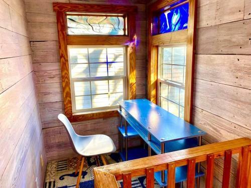 Gorgeous Bungalow Mins To Beach, Strand, & Utmb
