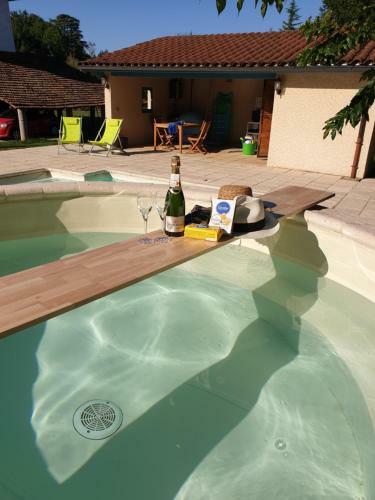 Bed & Breakfast Chambres Et Table D'h�tes "la Pastorale Gourmande"