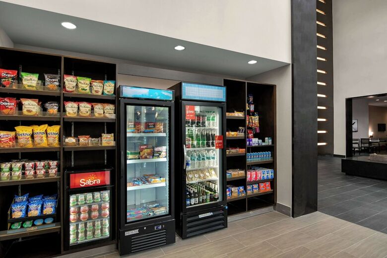 Hotel Embassy Suites - Newark Airport