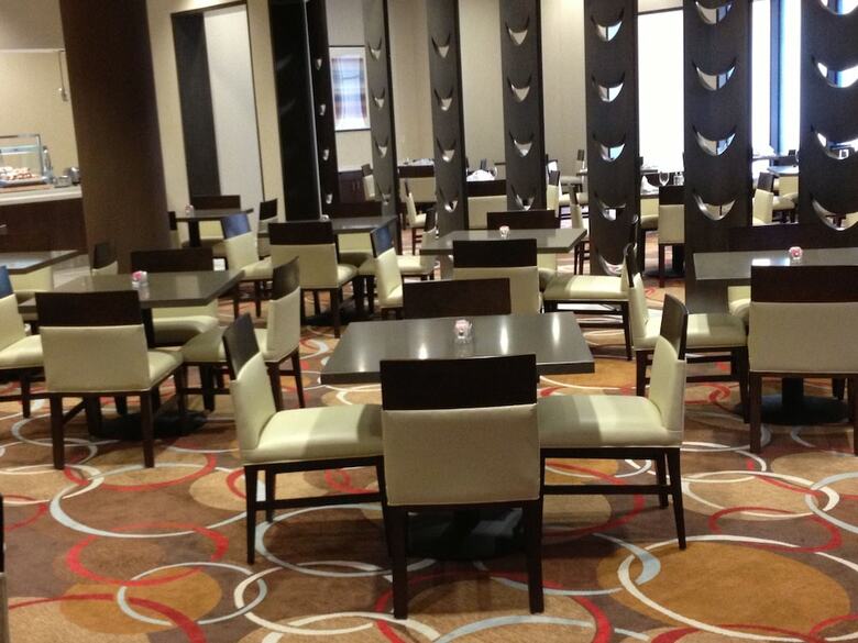 Hotel Embassy Suites - Newark Airport