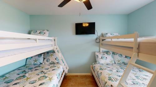 Cw403- Chloe's Way 403 Home